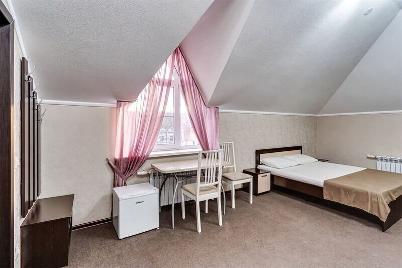 Полулюкс 4-местный 2-комнатный