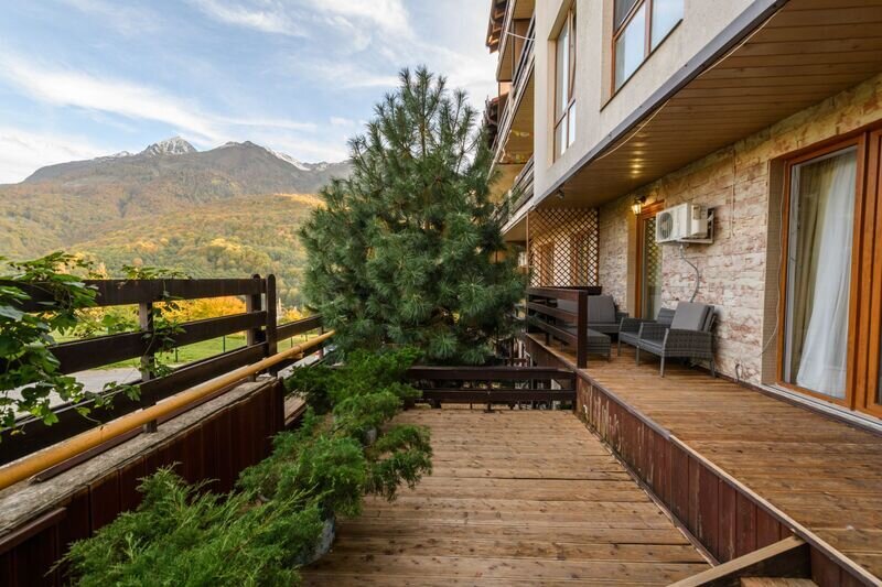 Люкс 5-местный Панорамный (с выходом на террасу)