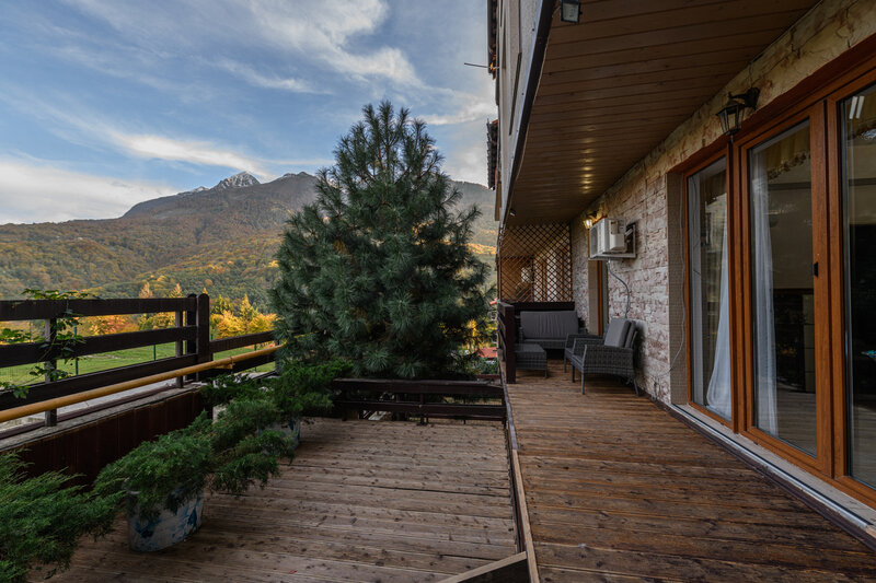 Люкс 5-местный Панорамный (с выходом на террасу)