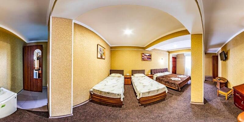 Люкс 4-местный 1-комнатный