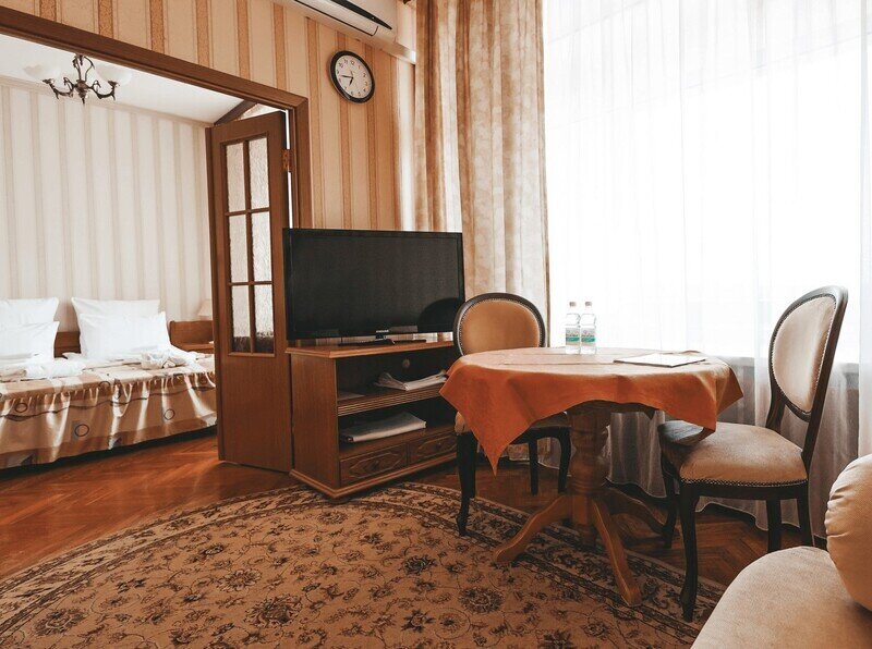 Люкс 2-местный 2-комнатный (корпус 1)