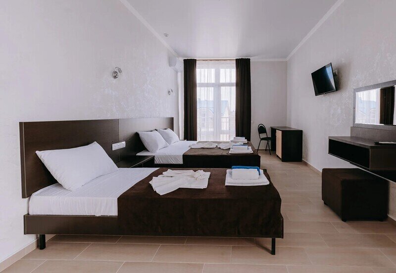 Люкс 7-местный Улучшенный (вид на море)