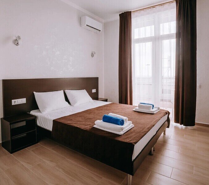 Полулюкс 2-местный Улучшенный (с балконом, 5 этаж)