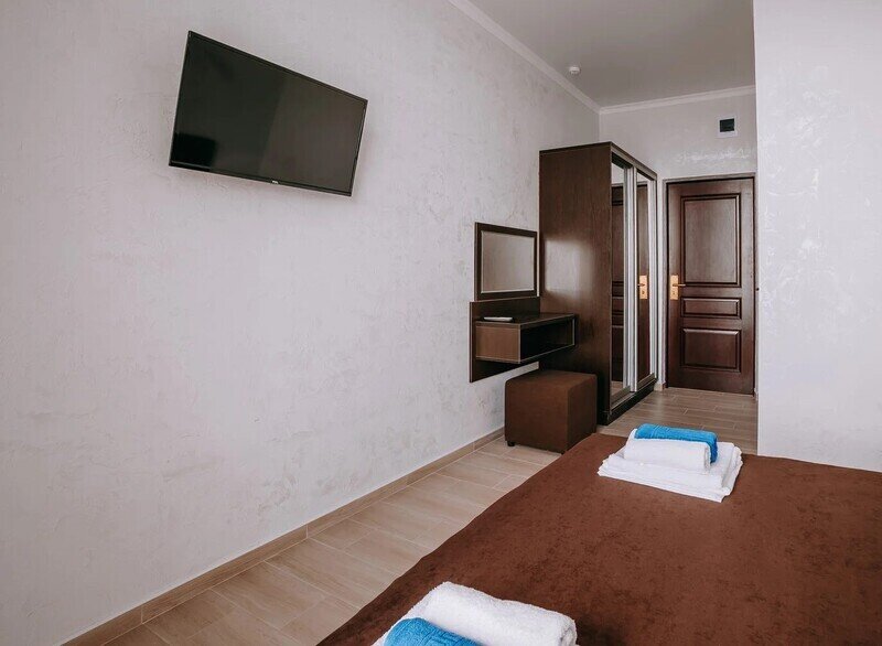 Полулюкс 2-местный Улучшенный (с балконом, 5 этаж)