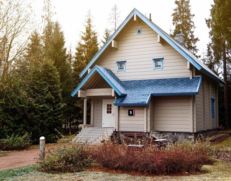 Коттедж 4-местный (с 2 спальнями)