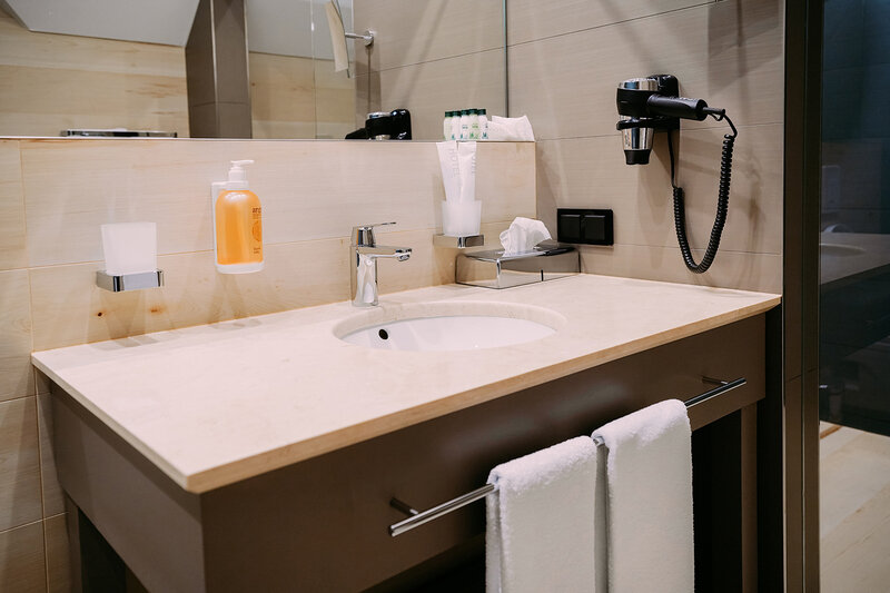 Коттедж 6-местный (с 3 спальнями)