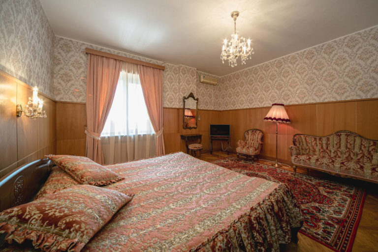 Апартаменты Сюит Президентский 4-местный 3-комнатный (корпус 2)