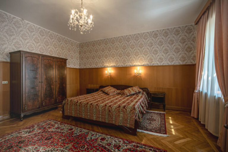 Апартаменты Сюит Президентский 4-местный 3-комнатный (корпус 2)