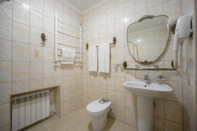 Люкс 2-местный 3-комнатный (корпус 1, вид на море)