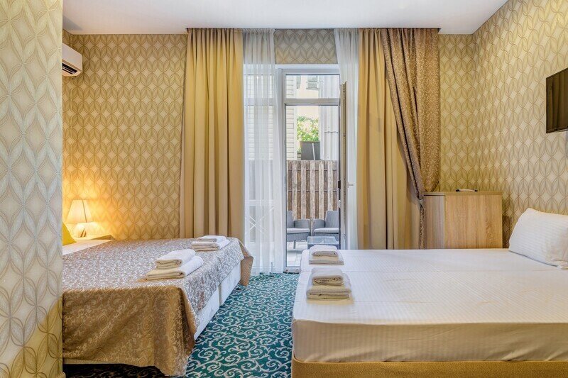 Стандартный 4-местный (с террасой)