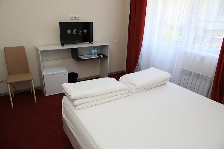 Стандарт 2-местный номер с частичным видом на море