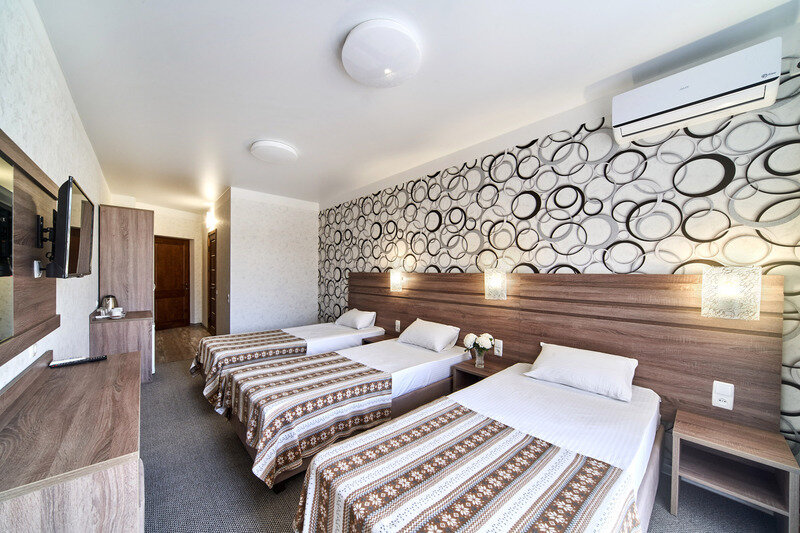 3-местный стандарт с балконом или с террасой, корпус 1,3 (4)