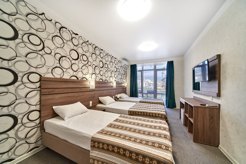 3-местный стандарт с балконом или с террасой, корпус 1,3 (6)