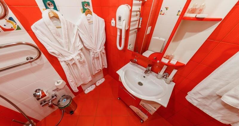 Джуниор сюит 2-местный 2-корпус (DBL)