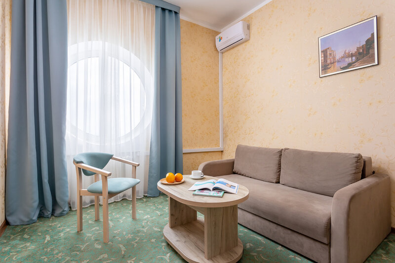 Люкс 2-местный 3-комнатный (корпус № 2)