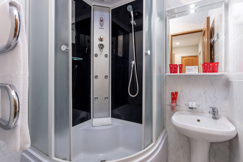 Семейный 2-местный 2-комнатный (2-ярусная кровать)