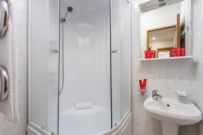 Семейный 2-местный 2-комнатный (кровать+диван)