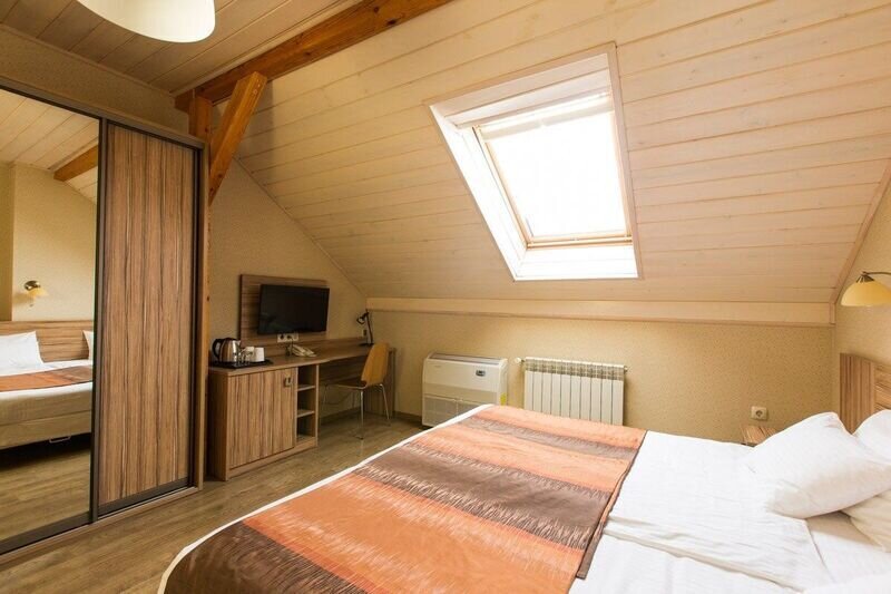 Стандартный 2-местный (мансарда)