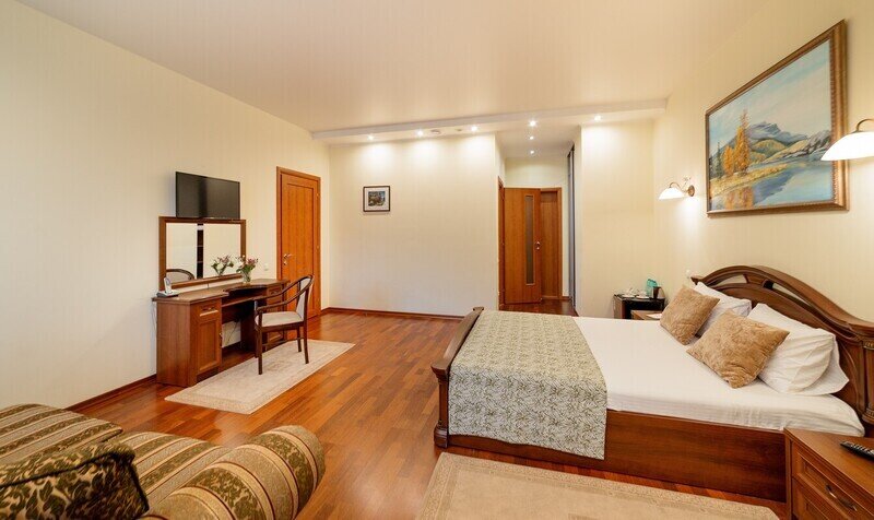 Люкс Коннекшн