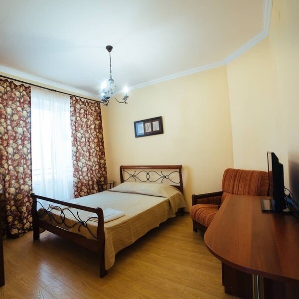 Стандартный 4-местный 2-комнатный