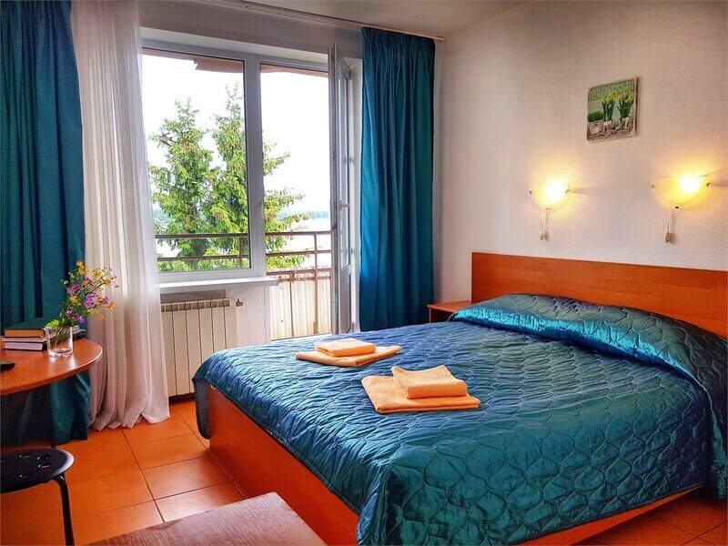 Стандартный 2-местный 1-комнатный (вид на Волгу)