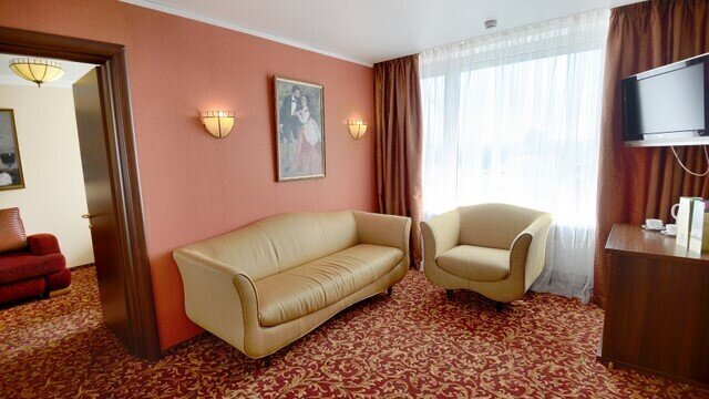 Люкс 2-местный 3-комнатный