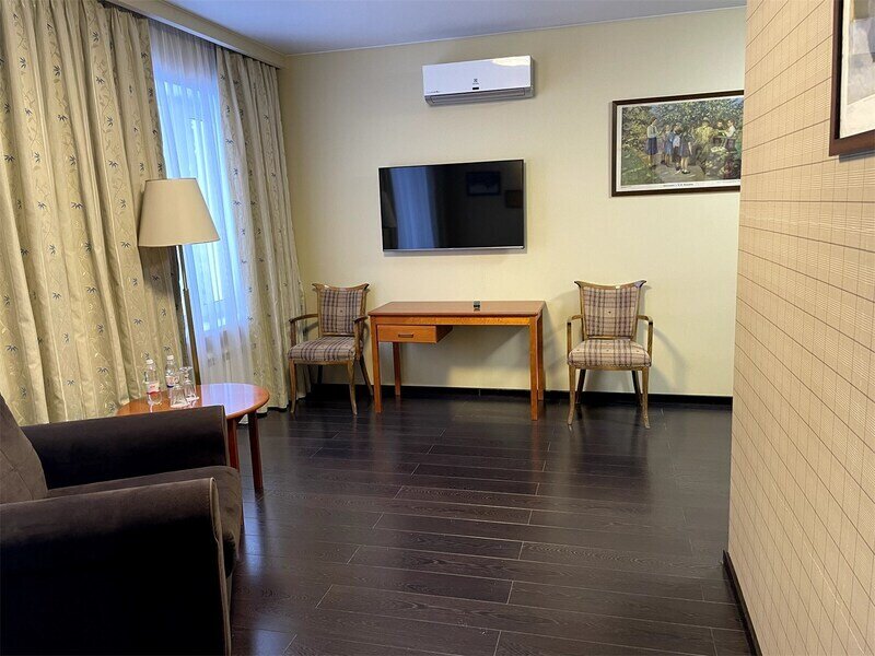 Люкс Обкомовский