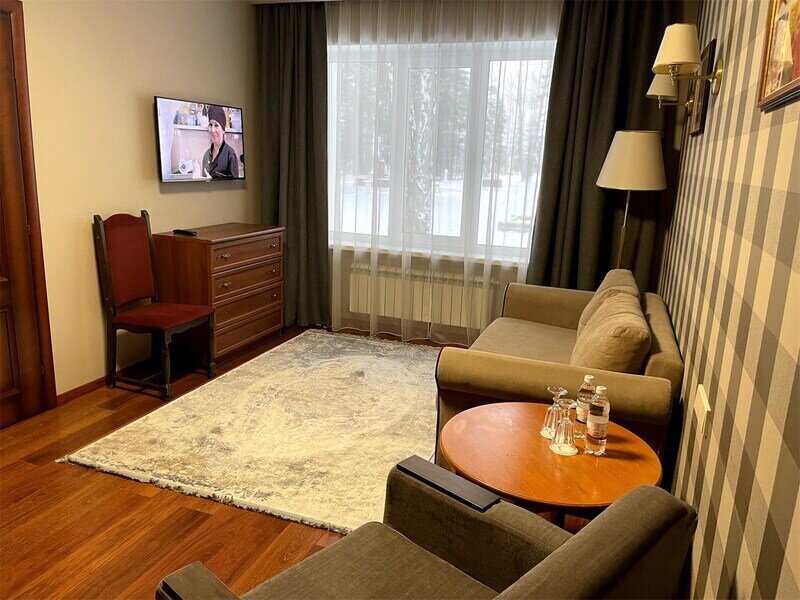 Люкс Партийный