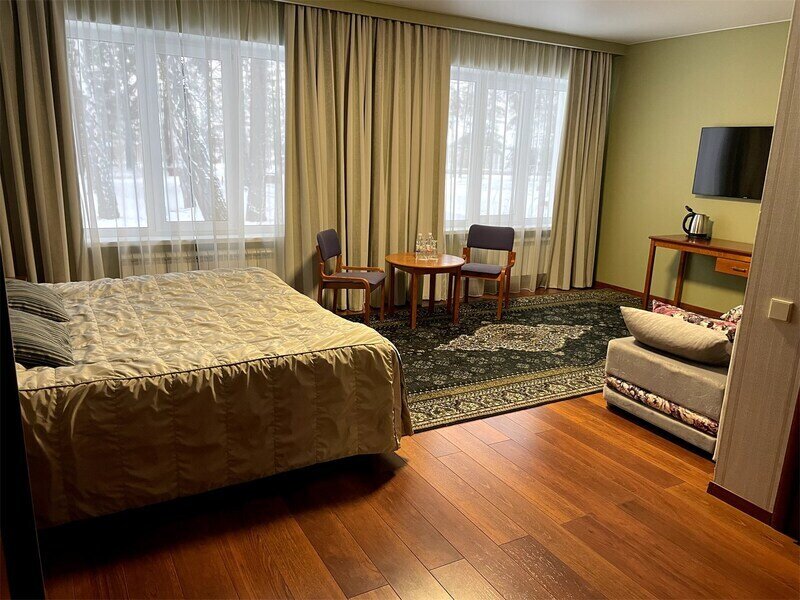 Полулюкс Комсомольский