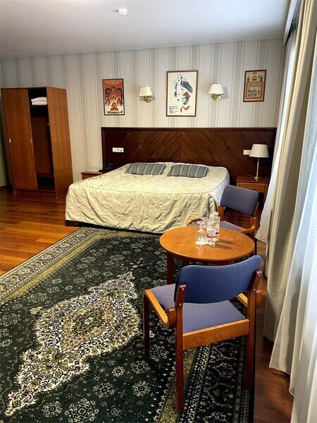 Полулюкс Комсомольский