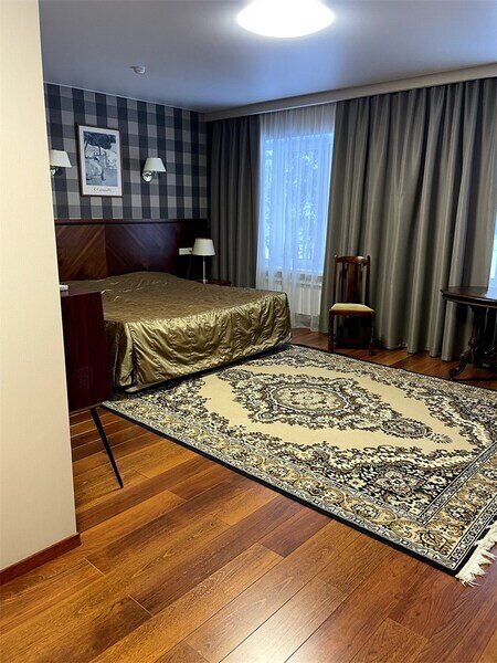 Полулюкс Комсомольский