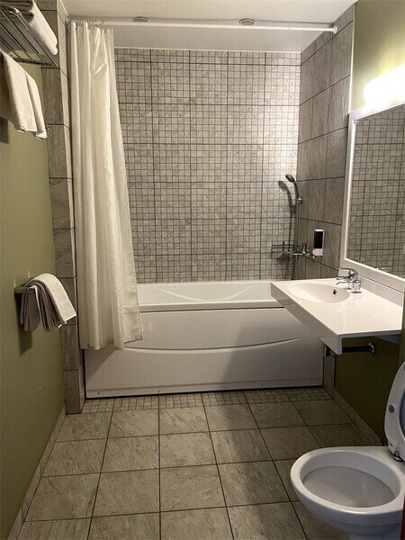 Полулюкс Комсомольский