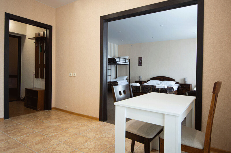 Апартаментый 3-местный 2-комнатный (с кухней)