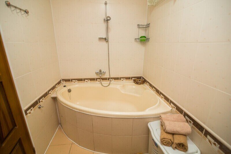 Улучшенный-люкс-с-кроватью-размера-king-size9