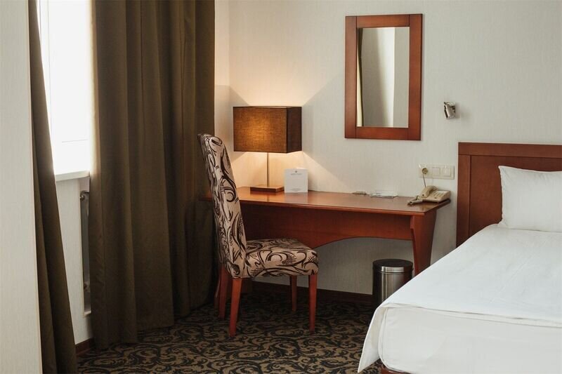 Бизнес 3-местный (DBL/TWIN, кресло-кровать)