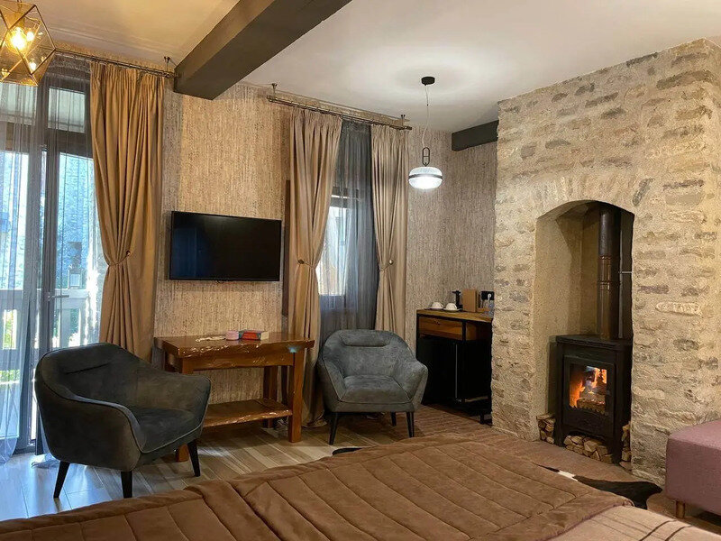 Делюкс 3-местный 1-комнатный (с камином)