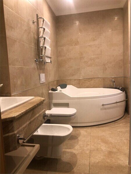 Люкс 2-местный 2-комнатный с джакузи корпус № 1