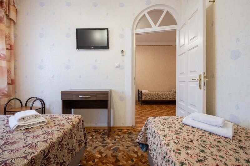 Люкс 6-местный 2-комнатный (с 2 спальнями)