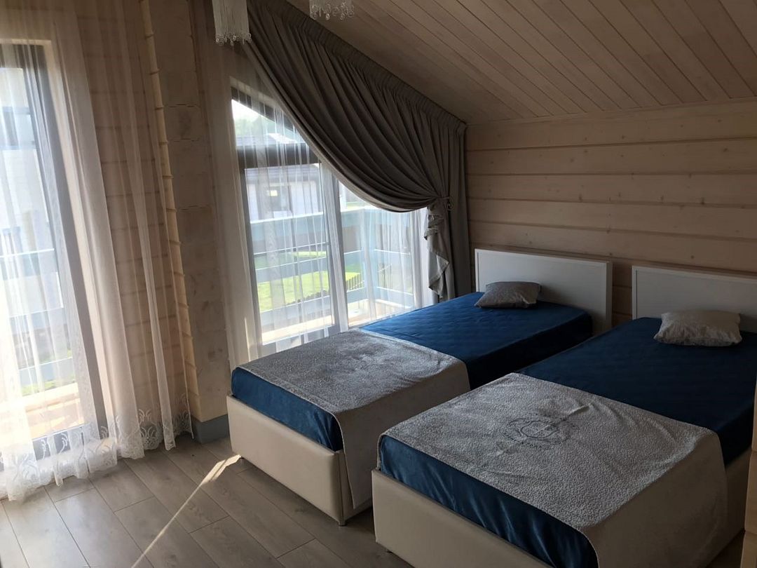 Коттедж 10-местный (Новогодний)