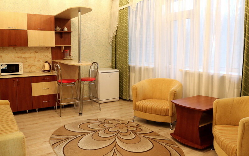 Люкс 1-местный 2-комнатный (Улучшенный)