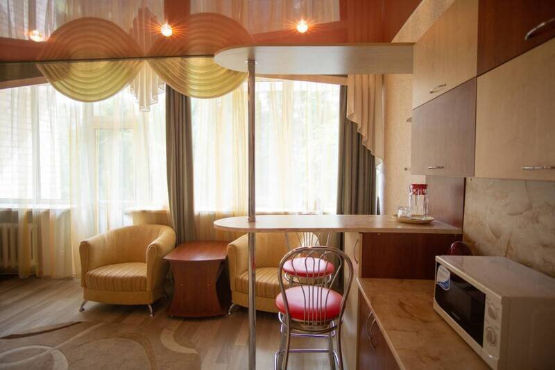 Люкс 1-местный 2-комнатный (Улучшенный)