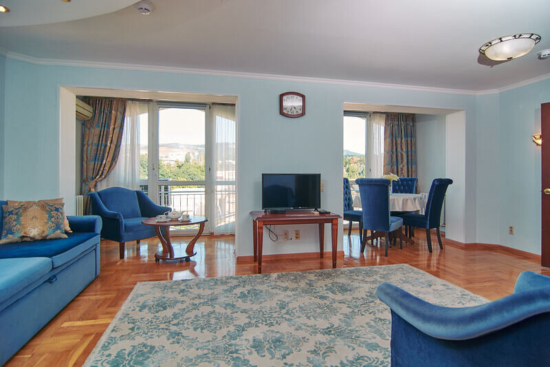 Люкс 2-местный 2-комнатный (повышенной комфортности)