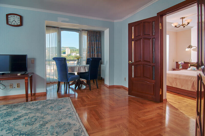 Люкс 2-местный 2-комнатный (повышенной комфортности)