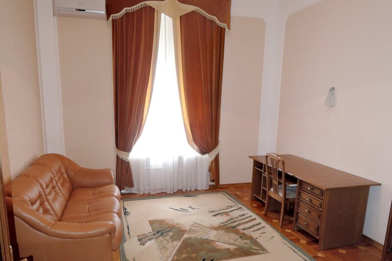 Люкс 2-местный 3-комнатный (5,214)2