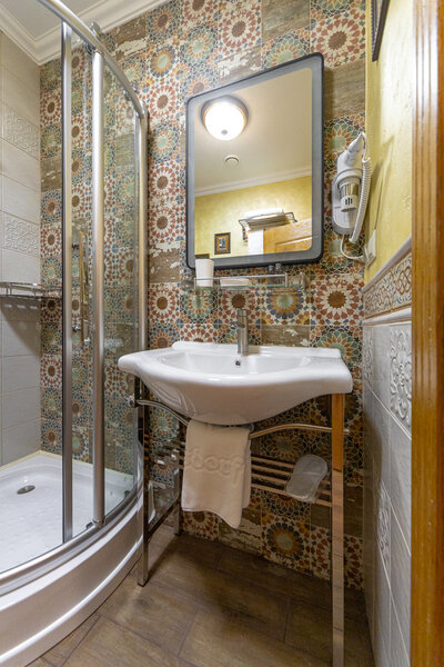 fe9aeac4-2778-4be1-948b-4db2de227db6