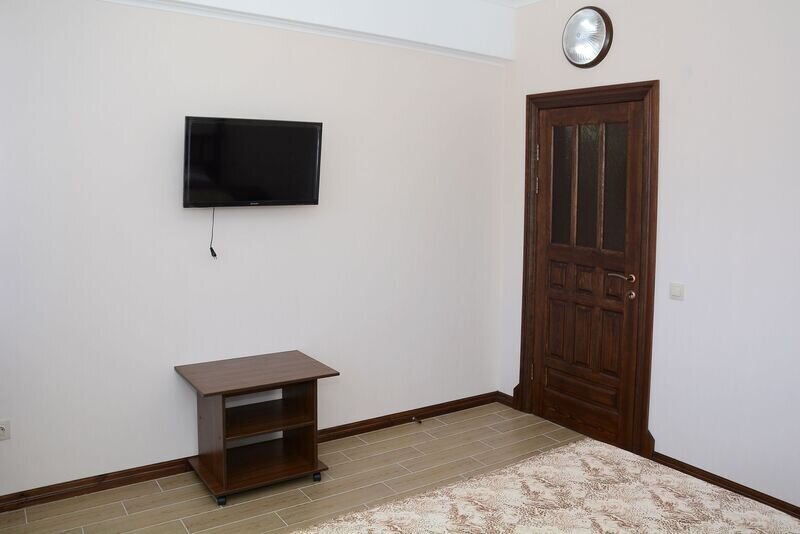 Апартаменты  4-местные (№1 с 1 спальней и кухней)