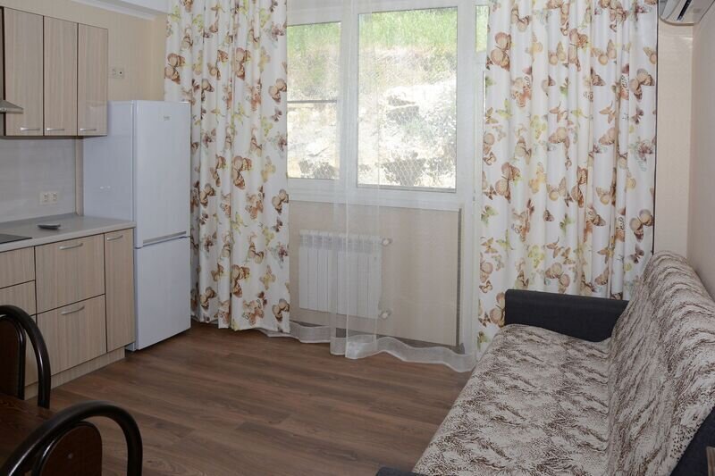 Апартаменты 4-местные (№5 с 1 спальней и балконом)