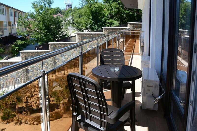 Апартаменты 4-местные (№5 с 1 спальней и балконом)