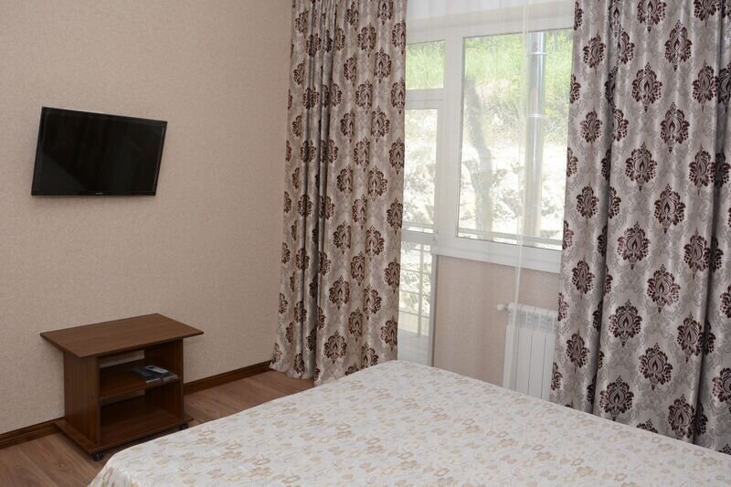 Апартаменты 4-местные (№6 с 1 спальней и балконом)