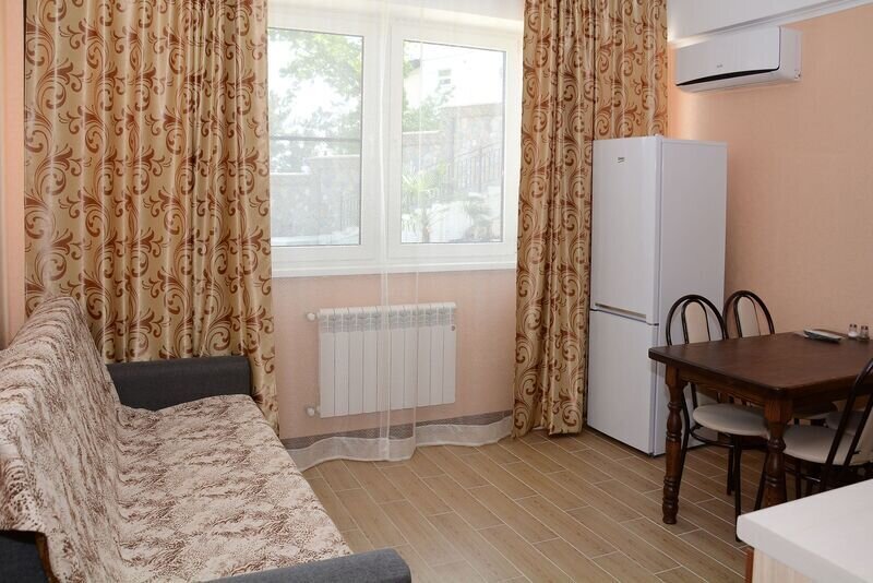 Апартаменты 4-местные (№8 с 1 спальней и балконом)